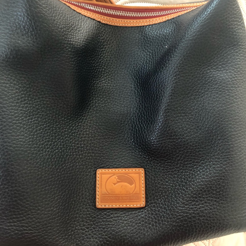 Dooney & Bourke should bag - Picture 2 of 7